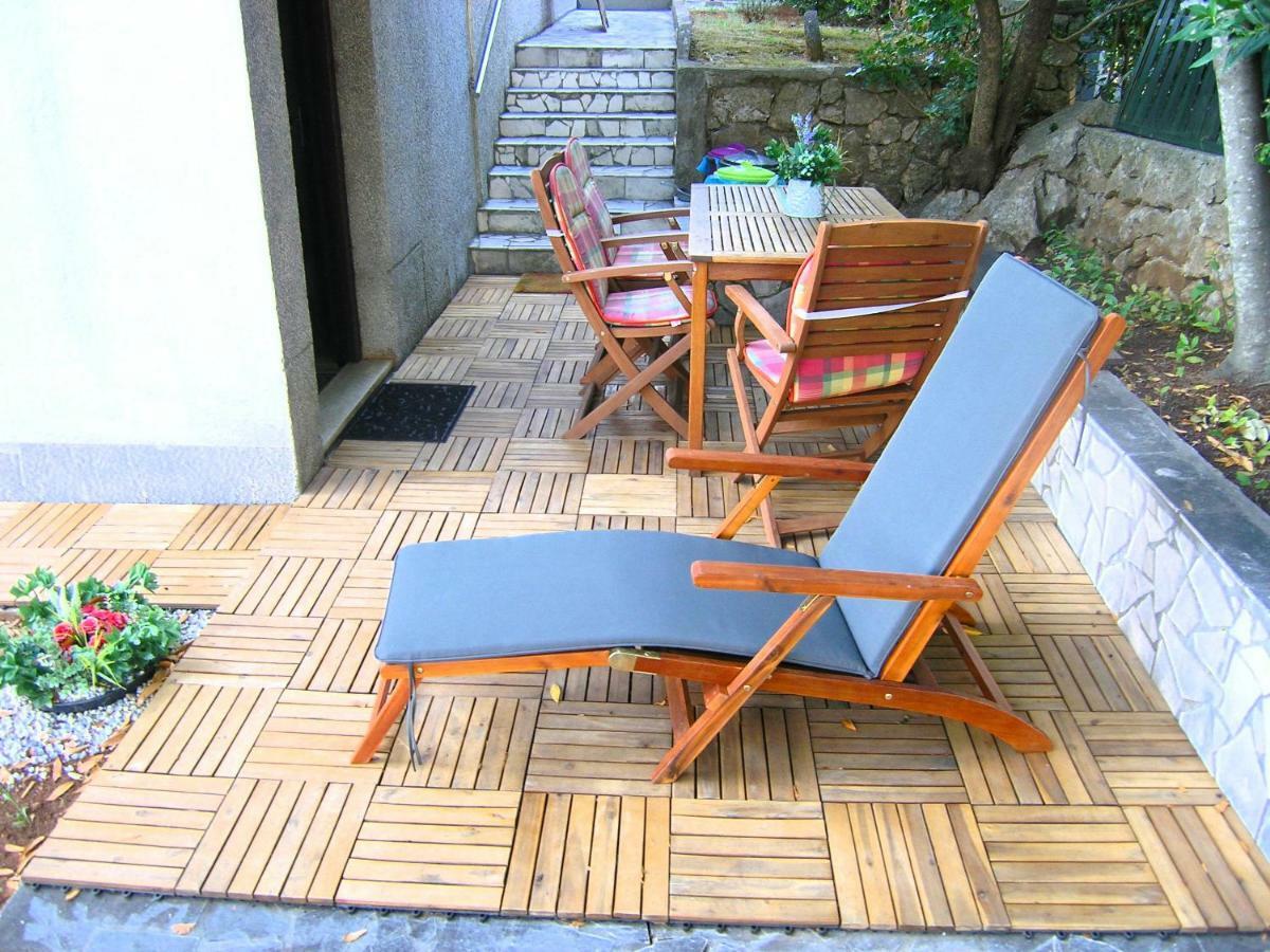 Studio Apartment Tamara Krk Town Bagian luar foto